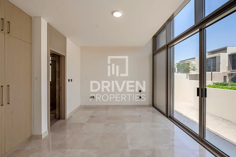 Park Facing and Standalone Villa | Genuine Resale64042800184962114