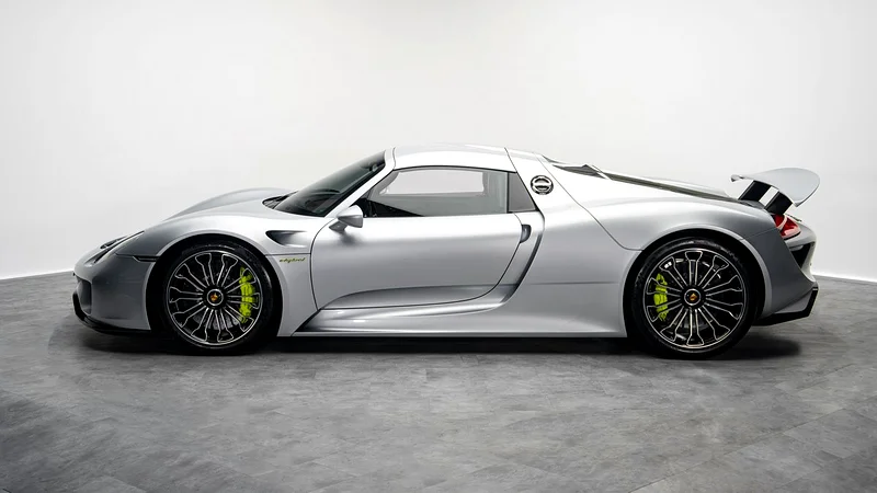 Porsche 918 Spyder - 2015 - GCC63151401524867114
