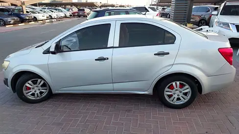 صورة 12 لـ 2014 Chevrolet SONIC