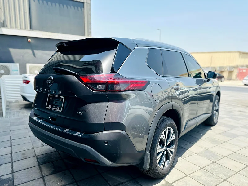 نيسان روج 2021 رمادي *خيار كامل*63228274604673114