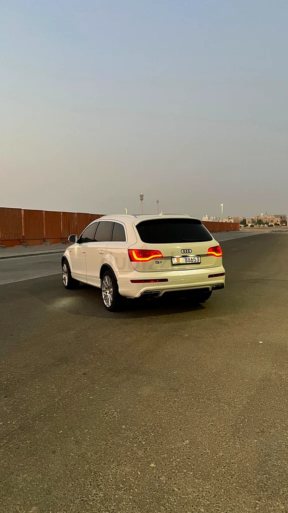 2014 Q7 خط S63149583187970113