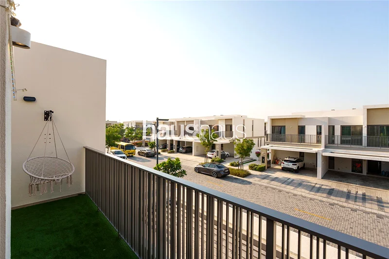 Single Row | 4 Bed | Extended and Upgraded | VOT63930410038787113