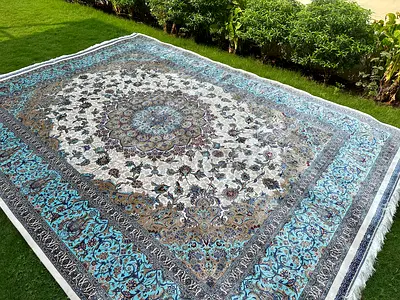 240 x 340 cm | New Beautiful Fine Quality Persian Silk Kashan Carpet