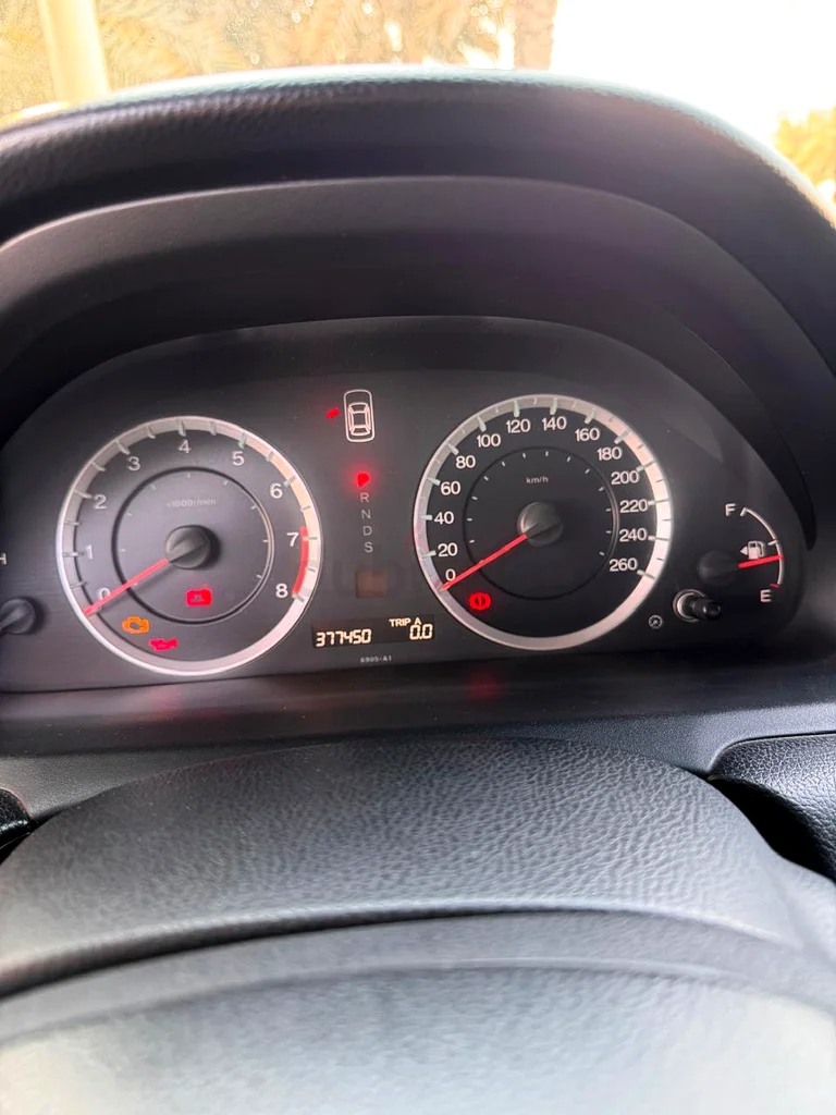 ابوظبي الشامخة63174779630465112