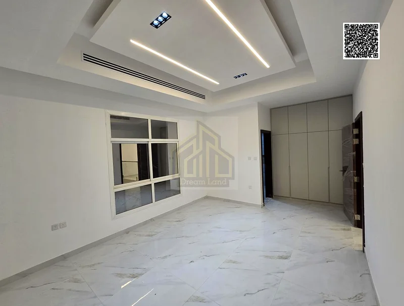 واجهة حجرية عصرية | 4 غرف نوم وقاعدتين في الزاهية63170849660419112