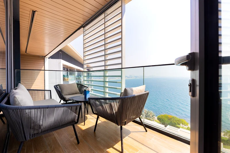 🔥Hot Offer🔥 Luxurious living | Sea view | Furnished | Bluewaters | All Bills Included.63817693834115110