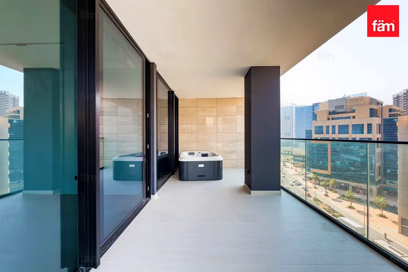 VACANT | CORNER | BURJ VIEW | PRIVATE JACUZZI63793383347714114