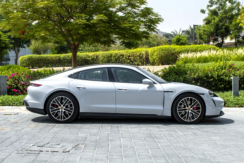 AED 5,000 /MONTH | PORSCHE TAYCAN S  | WARRANTY | FULL SERVICE HISTORY | GCC63150947013250113