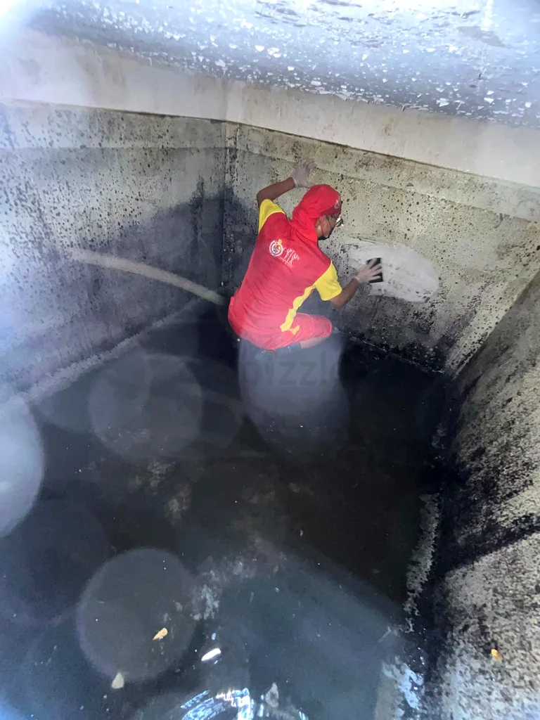 Water Tank Cleaning63438843857282112