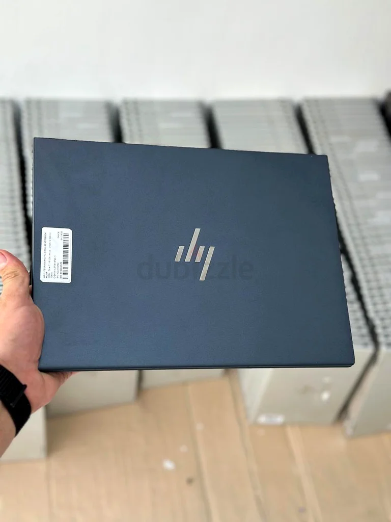 كمبيوتر محمول HP فعال - مثالي للعمل واللعب!632635097894431127
