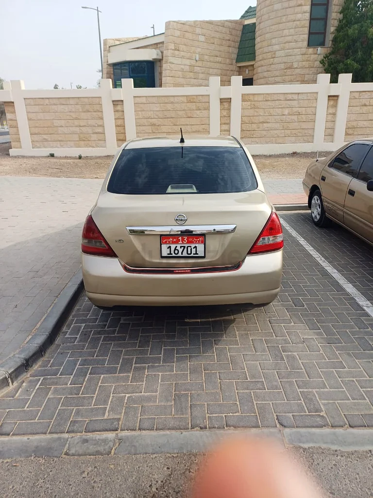 سيارة نيسان تييدا للبيع63148648503425111