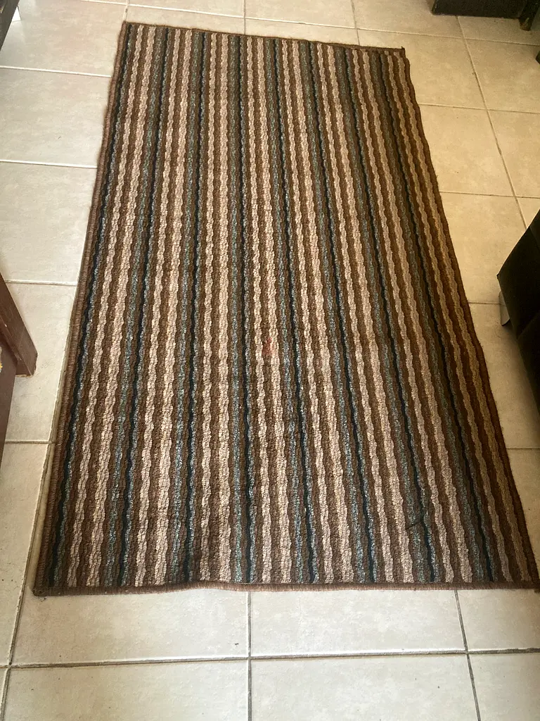 Small rug63209840185218112
