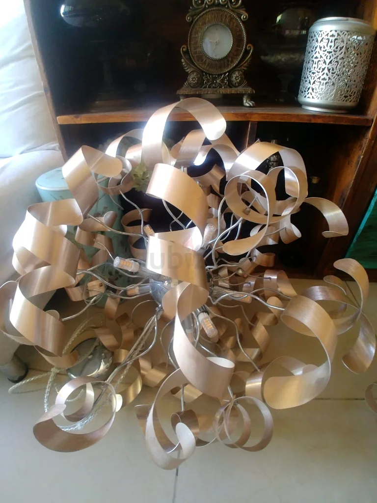 زوج من أضواء الزينة (ثريّا)63190122996994111