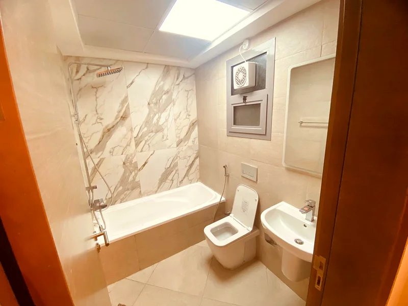 1BHK Modern & Luxury Apartment on easy payment plan - READY TO MOVE BUILDING63886849173635112