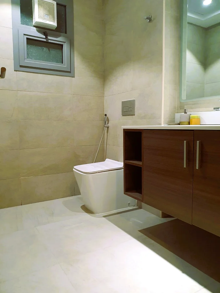 2BHK Luxurious Apartment Available for Sale - 6 years Post Hand Over - Ready to Move building!!!63886849163905114
