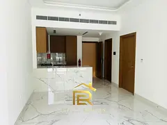 SPACIOUS 1BHK | U-SHAPE KITCHEN | READY TO MOVE!