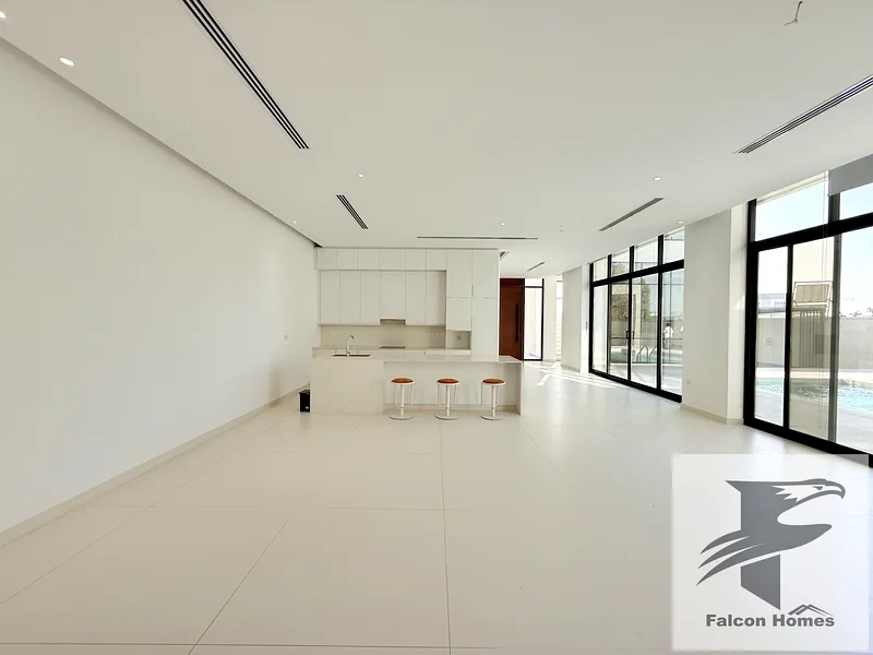 Well-Maintained 5 Ensuite BR + Maid | Modern | Pool | Elevator63808971748482114