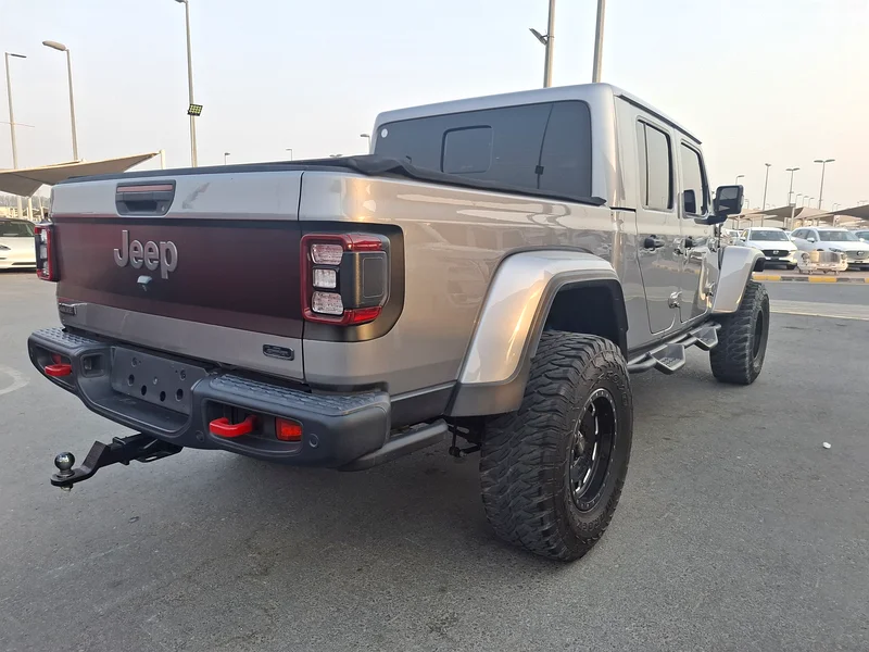 JEEP WRANGLER GLADIATOR RUBICON GCC 2020 EDTION 1 OF 300 FULL MODIFIED NO ACCIDENT NO REPAINT63173847077122114