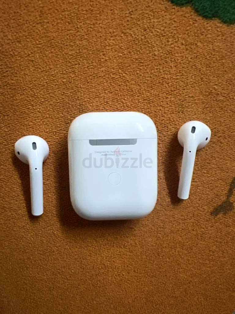 Apple AirPods 2nd generation63179381235203113