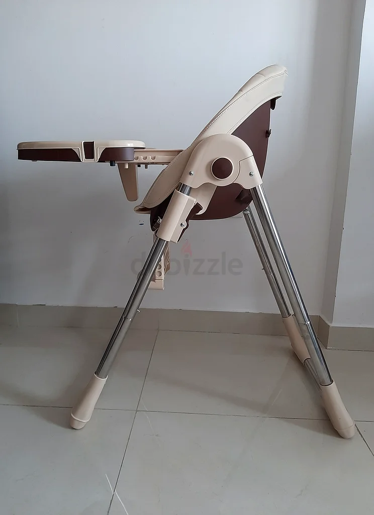 كرسي مرتفع مريح لطفلك!63175737833986113