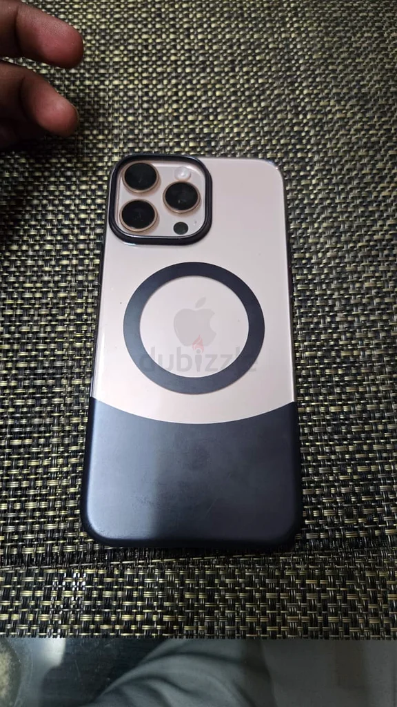 Iphone 16 pro max63213941946498113