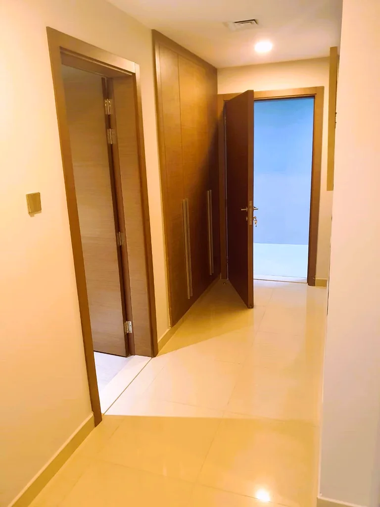العيش الفاخر يتجلى: استكشف أبراج جلفة في عجمان!63886849112963114