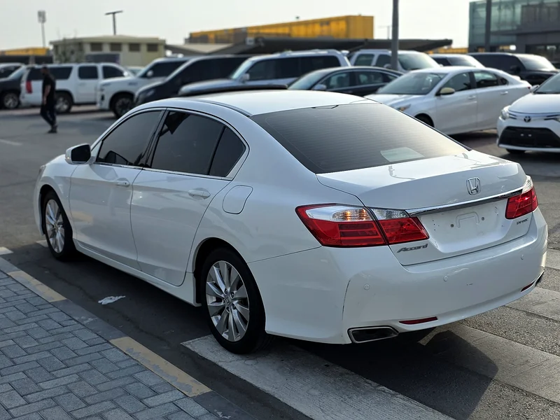 سوق الحراج الشارقة رقم38363173118864385113