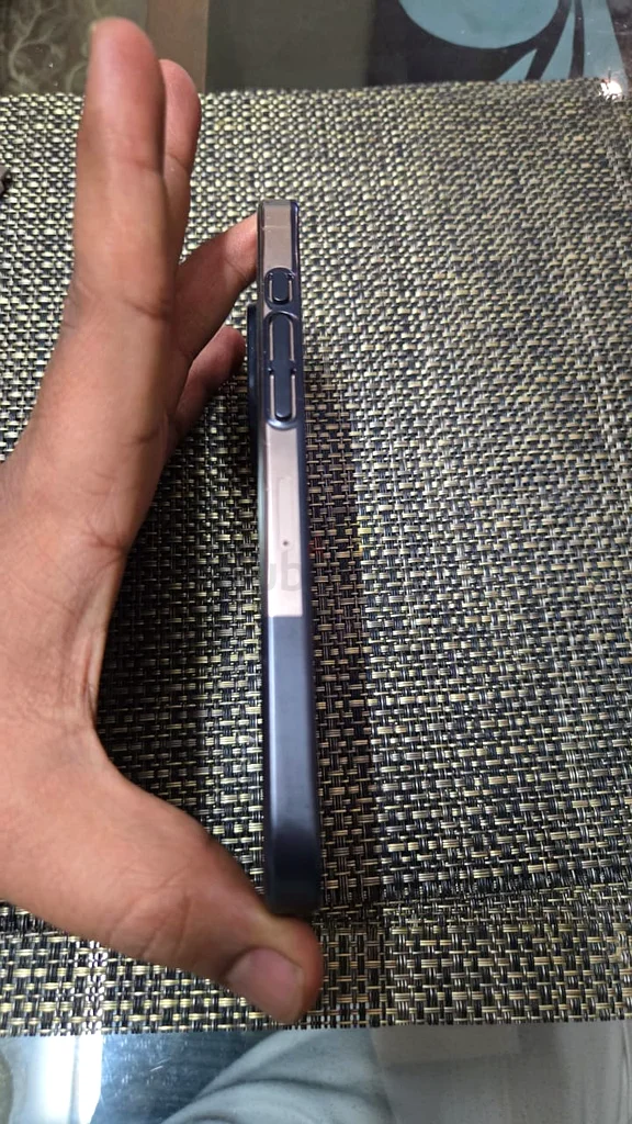 Iphone 16 pro max63213941946498111