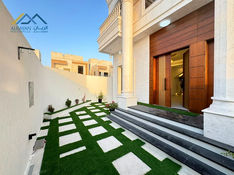 Luxurious corner villa for sale at a price including registration fees, excluding service fees, behind Azha Mall and Complex, freehold for all nationa63186737794561112