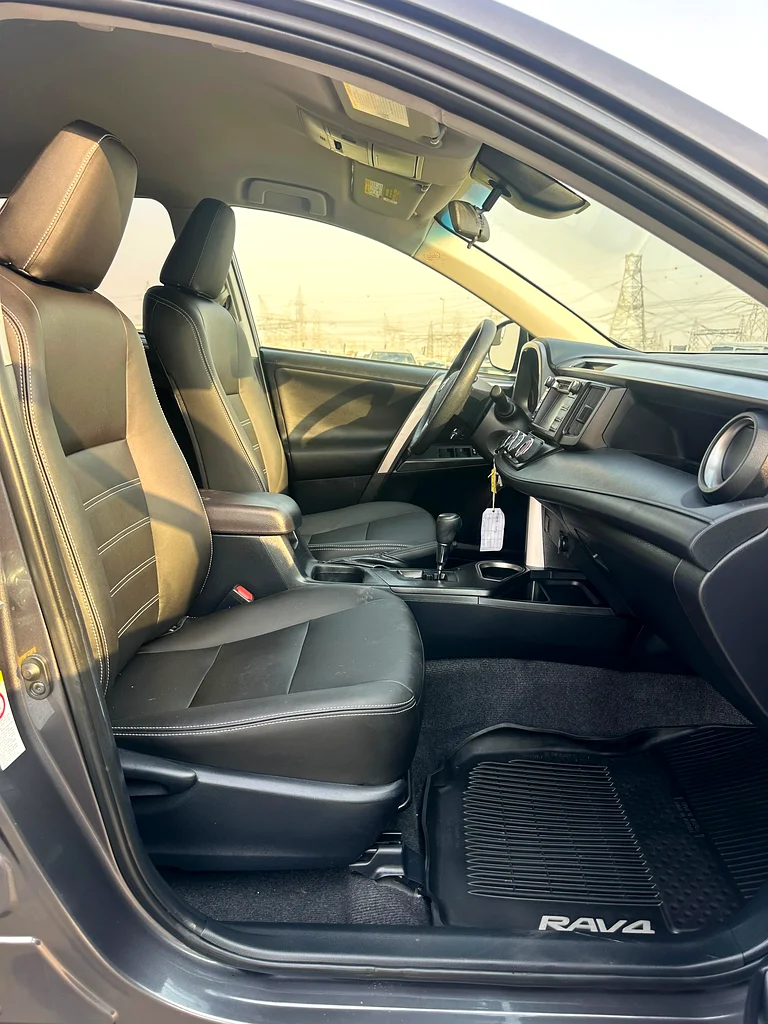 Toyota Rav4 LE* 2017 FULLOPTION with Alloy Rim and leather seat63147688318849113