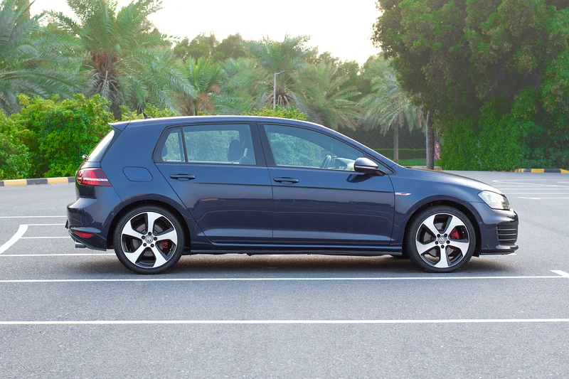 2017 | VOLKSWAGEN | GOLF GTI | GCC | FULL VOLKSWAGEN SERVICE HISTORY | P9773463151842431235114