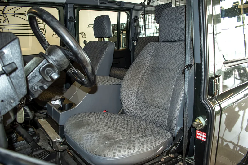 Land Rover Defender 2005 – Diesel | German Specs63159712726402114