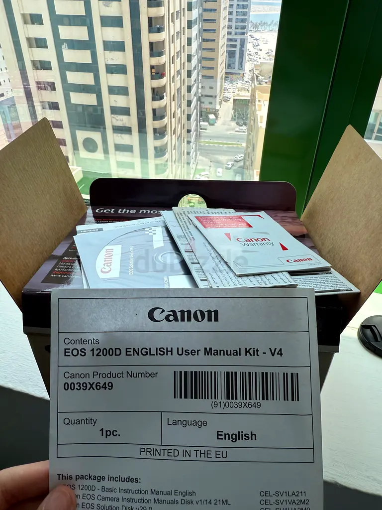 Canon EOS 1200D SLR Camera63234132917250116