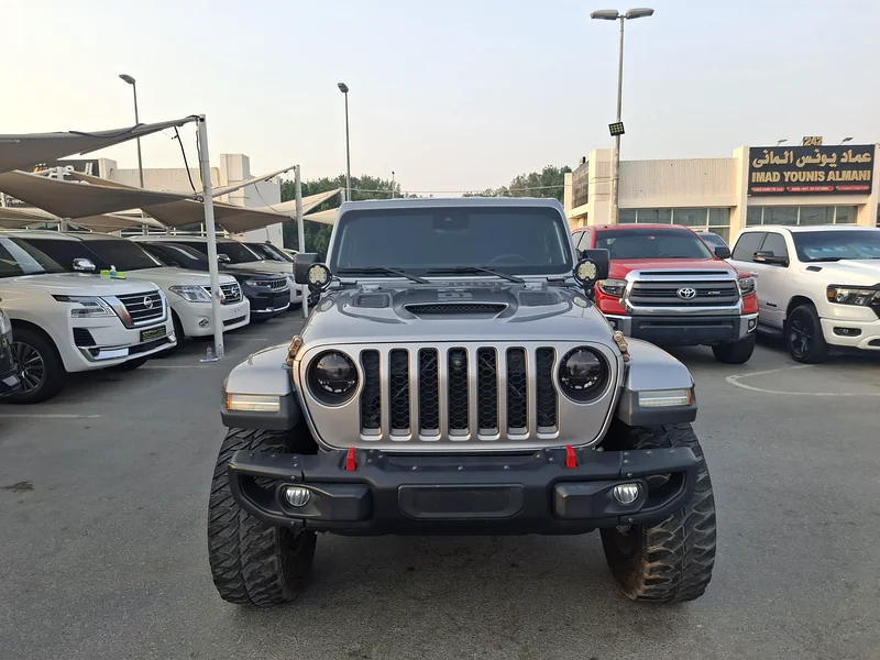 JEEP WRANGLER GLADIATOR RUBICON GCC 2020 EDTION 1 OF 300 FULL MODIFIED NO ACCIDENT NO REPAINT63173847077122111
