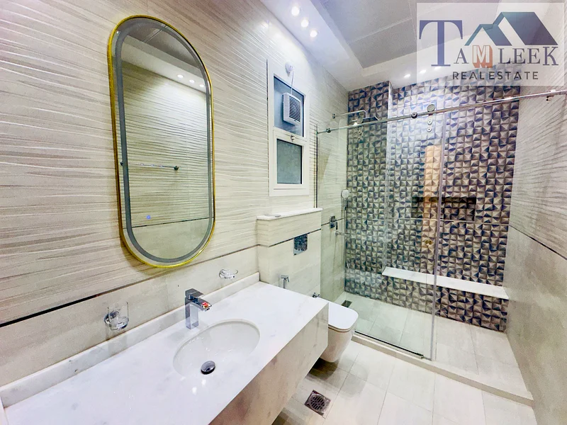 A golden opportunity to own a luxurious villa in the heart of Al Alia, Ajman, with spacious areas and an elegant design.63873323888385114