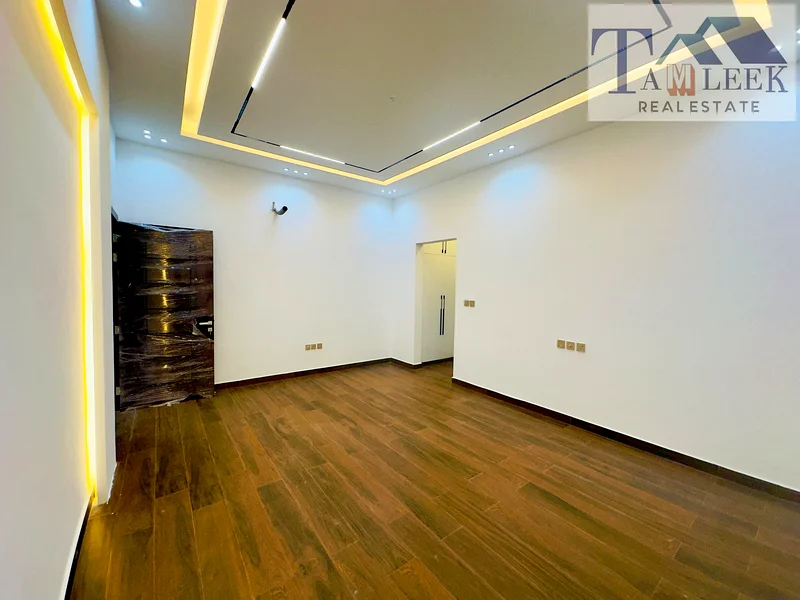 A golden opportunity to own a luxurious villa in the heart of Al Alia, Ajman, with spacious areas and an elegant design.63873323888385113