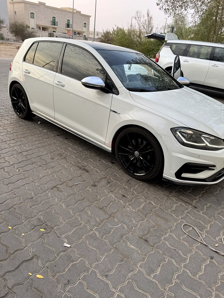 ابوظبي العين63170386705667112