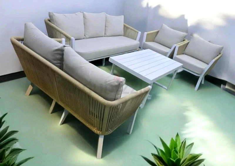 طقم أريكة خارجية للحديقة بتصميم حبل عالي الجودة جدًا، باللون البيج والأبيض مع الألومنيوم63218311199745112
