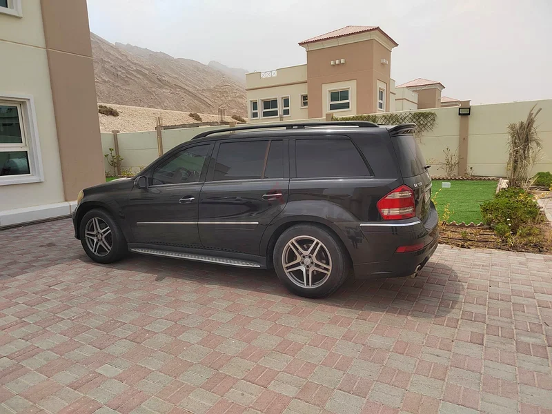 مرسيدس GL 550 وارد أمريكي بسعر مغر63146745228034113