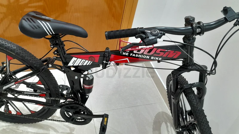 Speedy Mountain Bike for Adventurous Riders!63169470539779112