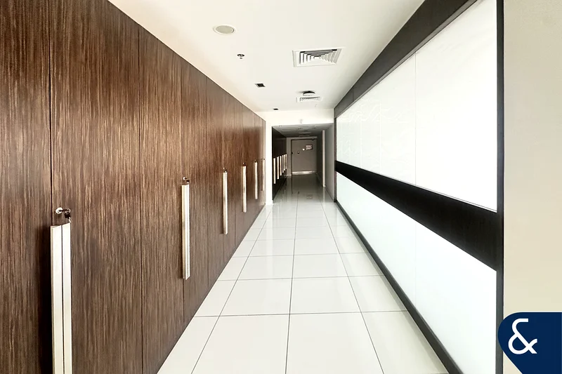 طابق كامل | طابق عالٍ | متاح الآن63184205488899114