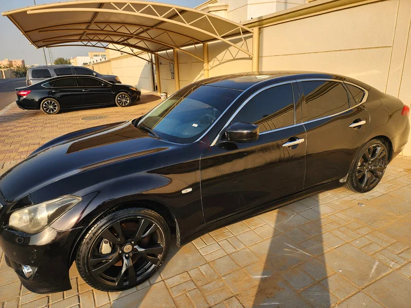 سيارة إنفيني إم 37 رياضية للبيع63174306337410113