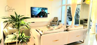 Beautify layout//Pool &amp; Gym Access/Garden view