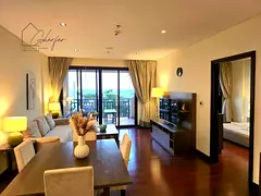 Palm Escape | Beachfront 1BR in Royal Amwaj | Burj View + Private Balcony