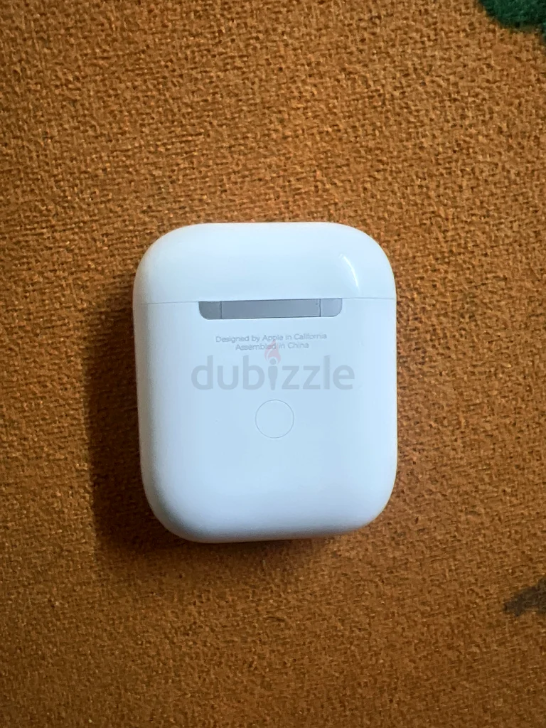 Apple AirPods 2nd generation63179381235203111
