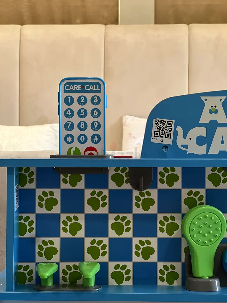 Melissa Doug Animal Care Activity Center63227282573827113