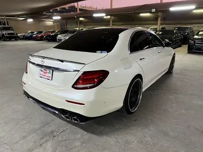 2017 Mercedes-BENZ E-CLASS — миниатюра 2