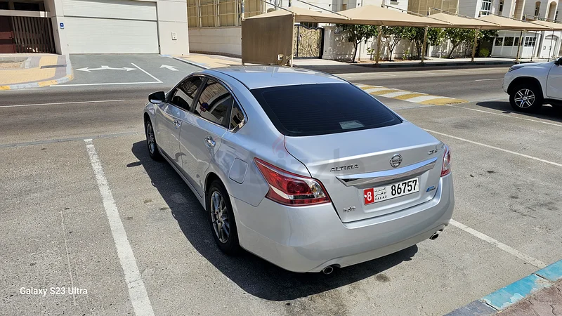 مستخدم واحد.  
المالك الثاني منذ عام 2018.  
أنيق ونظيف.63148168184705114