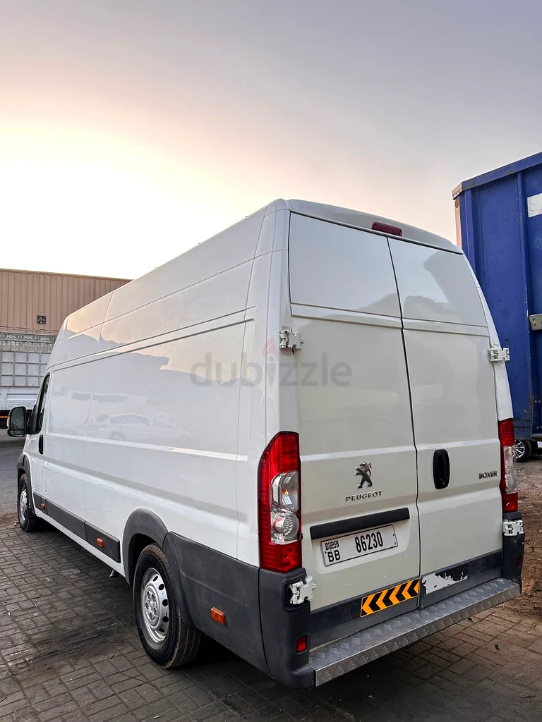 Peugeot Boxer - Pet Grooming Van63175701861249111