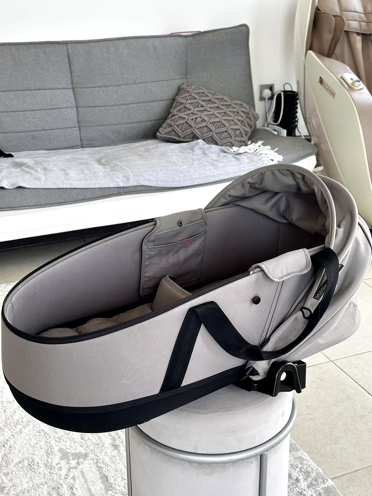 Yo yo bassinet for sale63205885620482112
